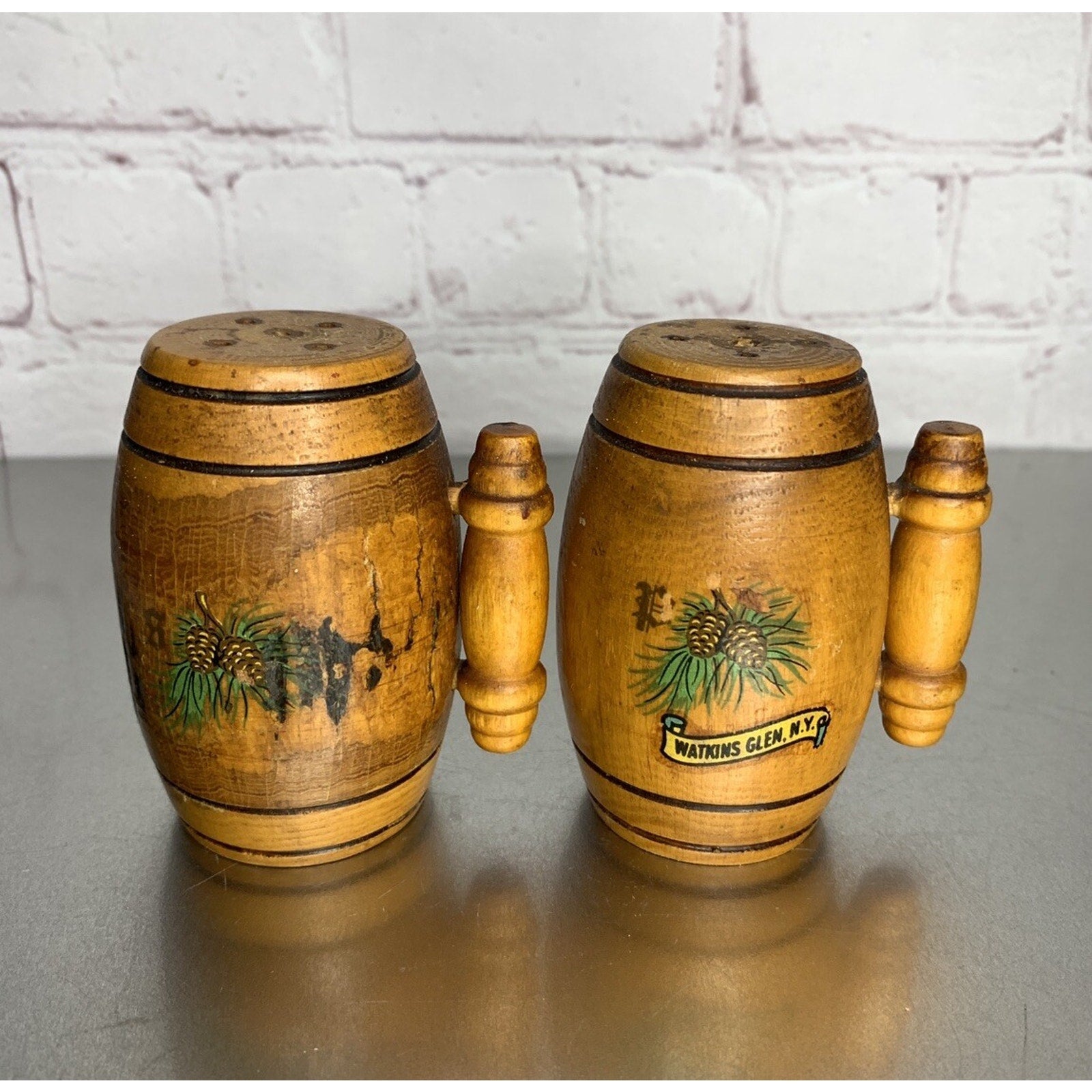 Vintage Wood Barrel Salt & Pepper Shakers Pine Cones Watkins Glen NY