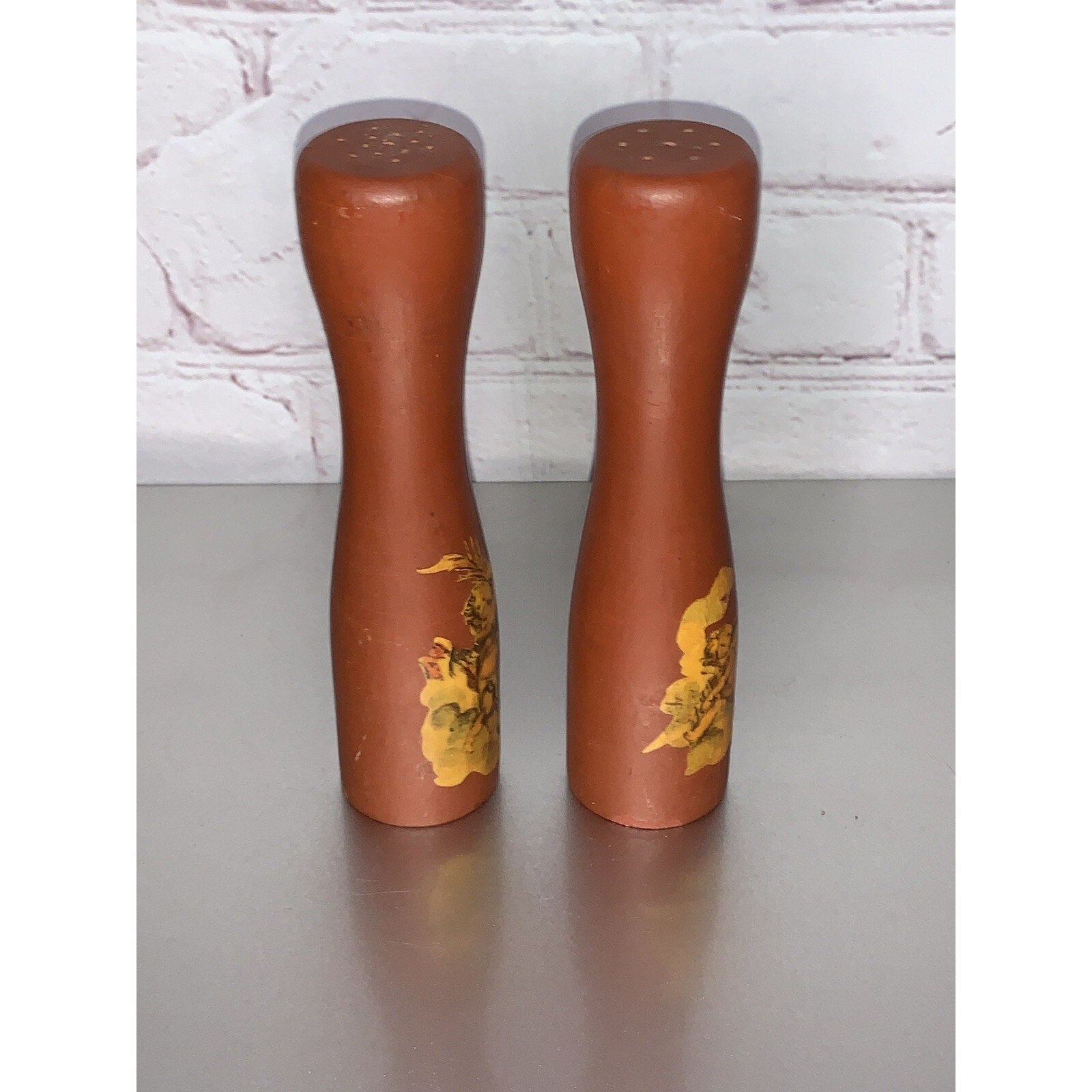 Vintage Mid Century Wooden Novelty Salt & Pepper Shakers