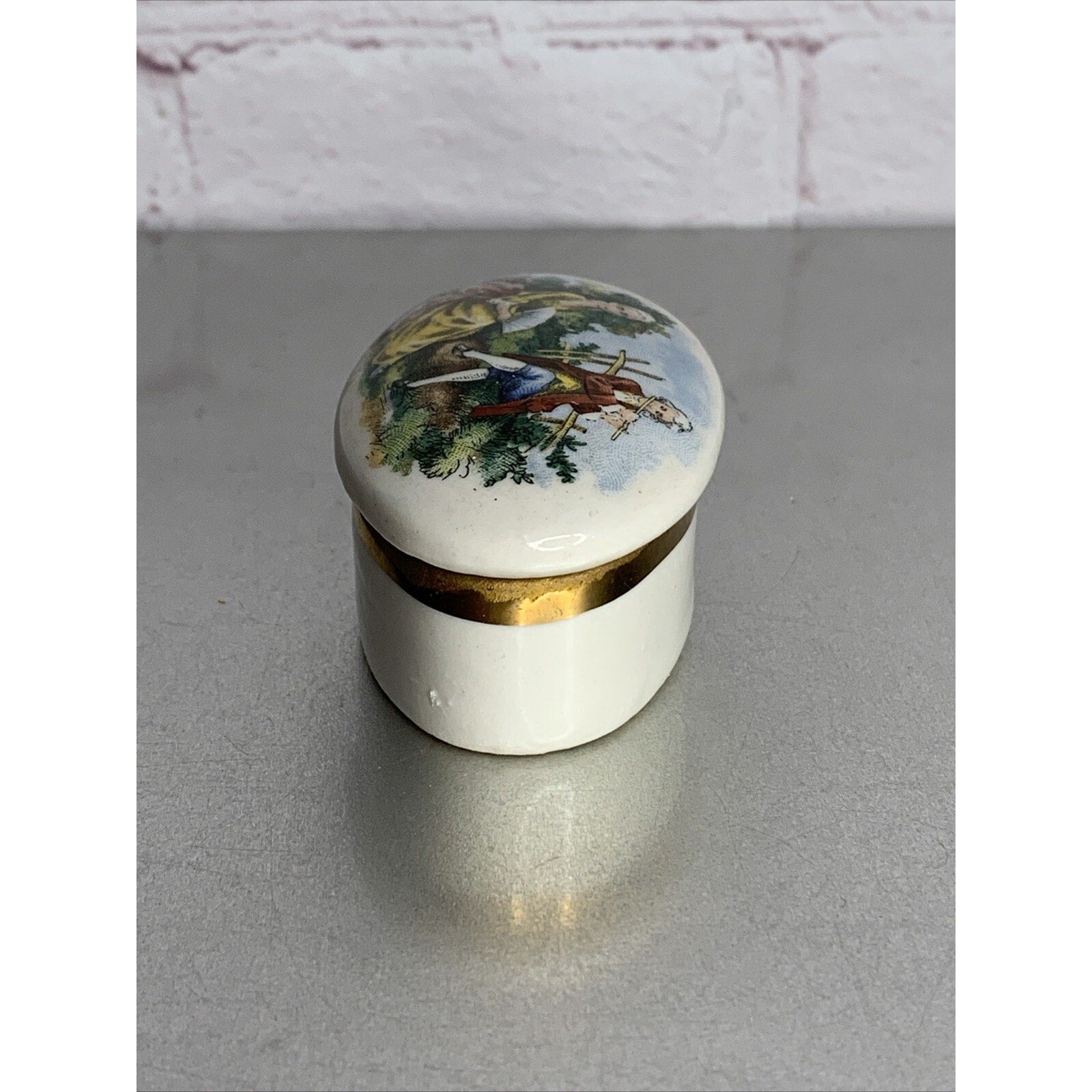 Vintage Mount Vernon VA Oval Trinket Dish w/Lid Courting Scene Ceramic