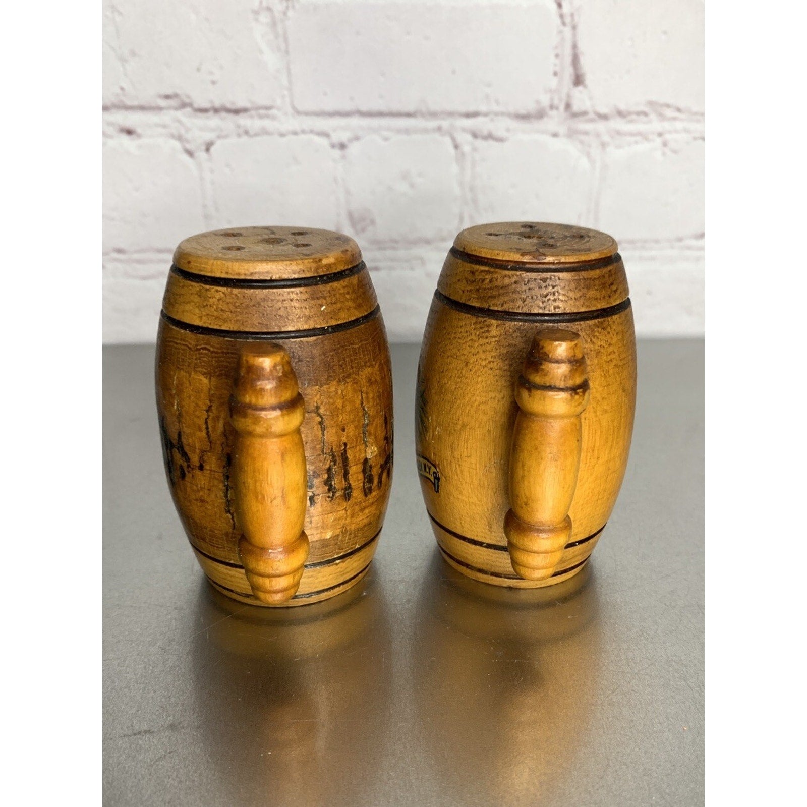 Vintage Wood Barrel Salt & Pepper Shakers Pine Cones Watkins Glen NY