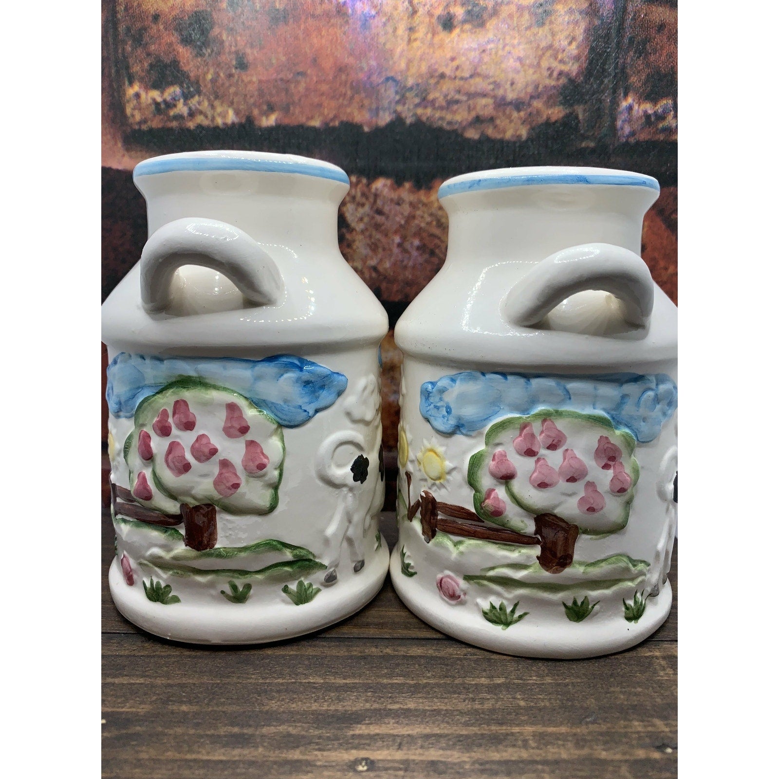1982 Large Vintage Ceramic Cow Milk Jug Salt & Pepper Shakers Gailstyn Suttton