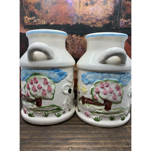 1982 Large Vintage Ceramic Cow Milk Jug Salt & Pepper Shakers Gailstyn Suttton