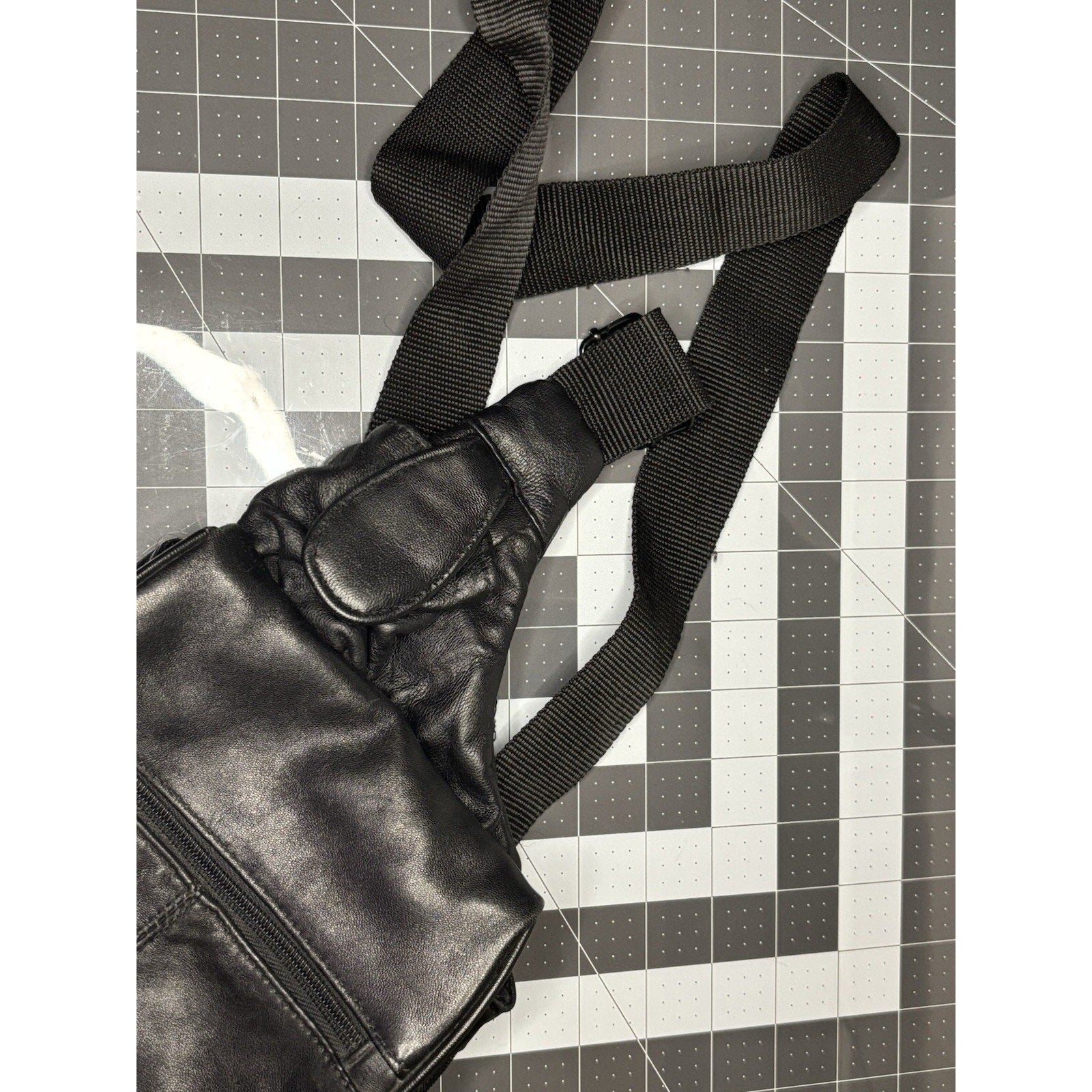 Buxton Genuine Leather Black Shoulder Slingback Hand Bag Purse