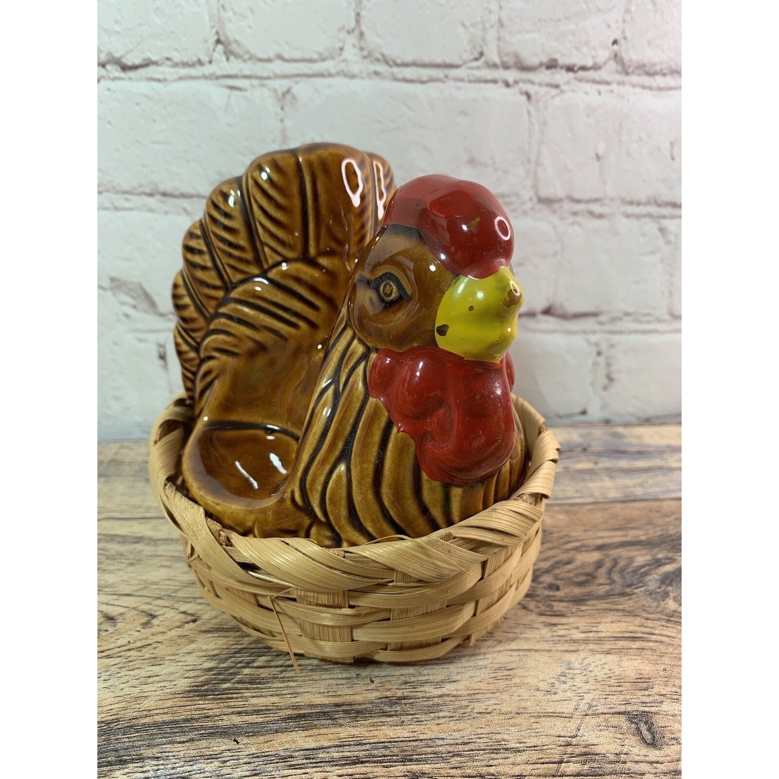 Ceramic Chicken Hen In Basket Salt Pepper Shaker Napkin Holder Brown Giftco