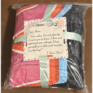 Throw Blanket "Mom is Wow Upside Down" 50" x 70" Blanket, Gift for Mom!