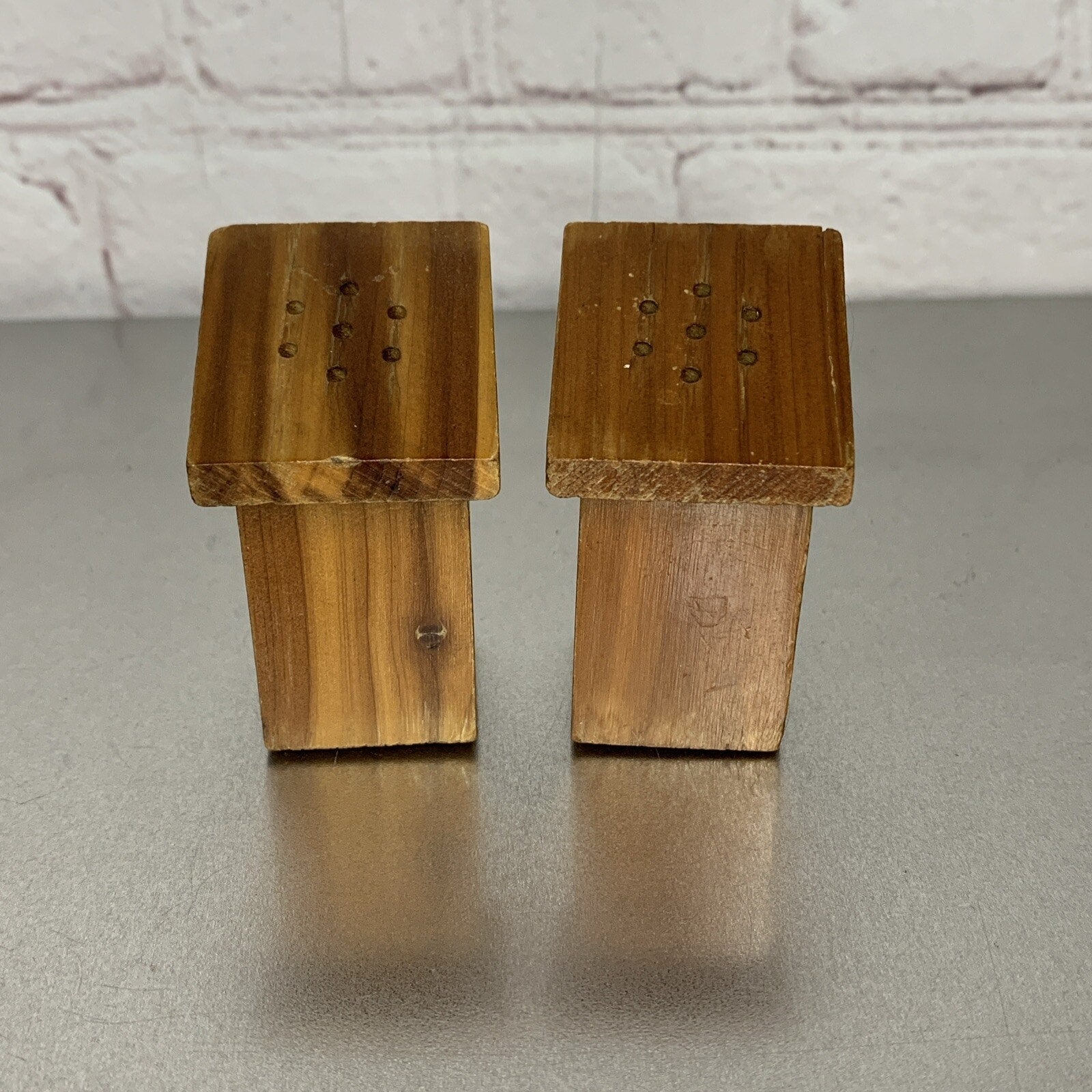 Vintage Ma Pa Outhouse Salt & Pepper Shakers Flushing NY Souvenirs
