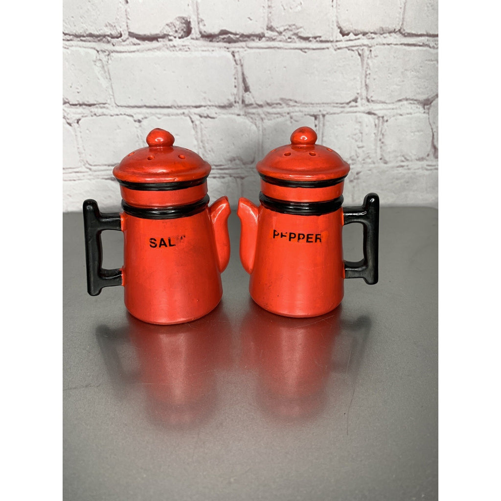 Vintage Red Coffee Pot Kettle Ceramic Salt & Pepper Shakers Japan