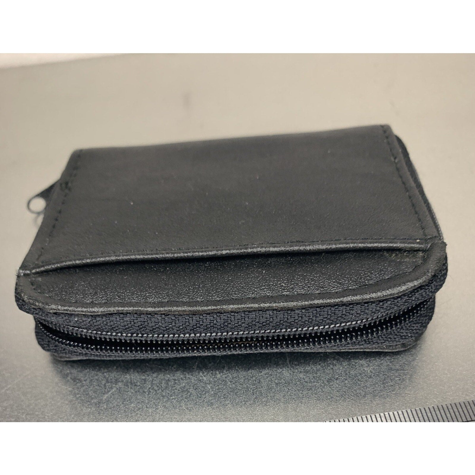 Vintage ID Wallet Change Pouch Credit Card Key Holder Black Zip Around NOS