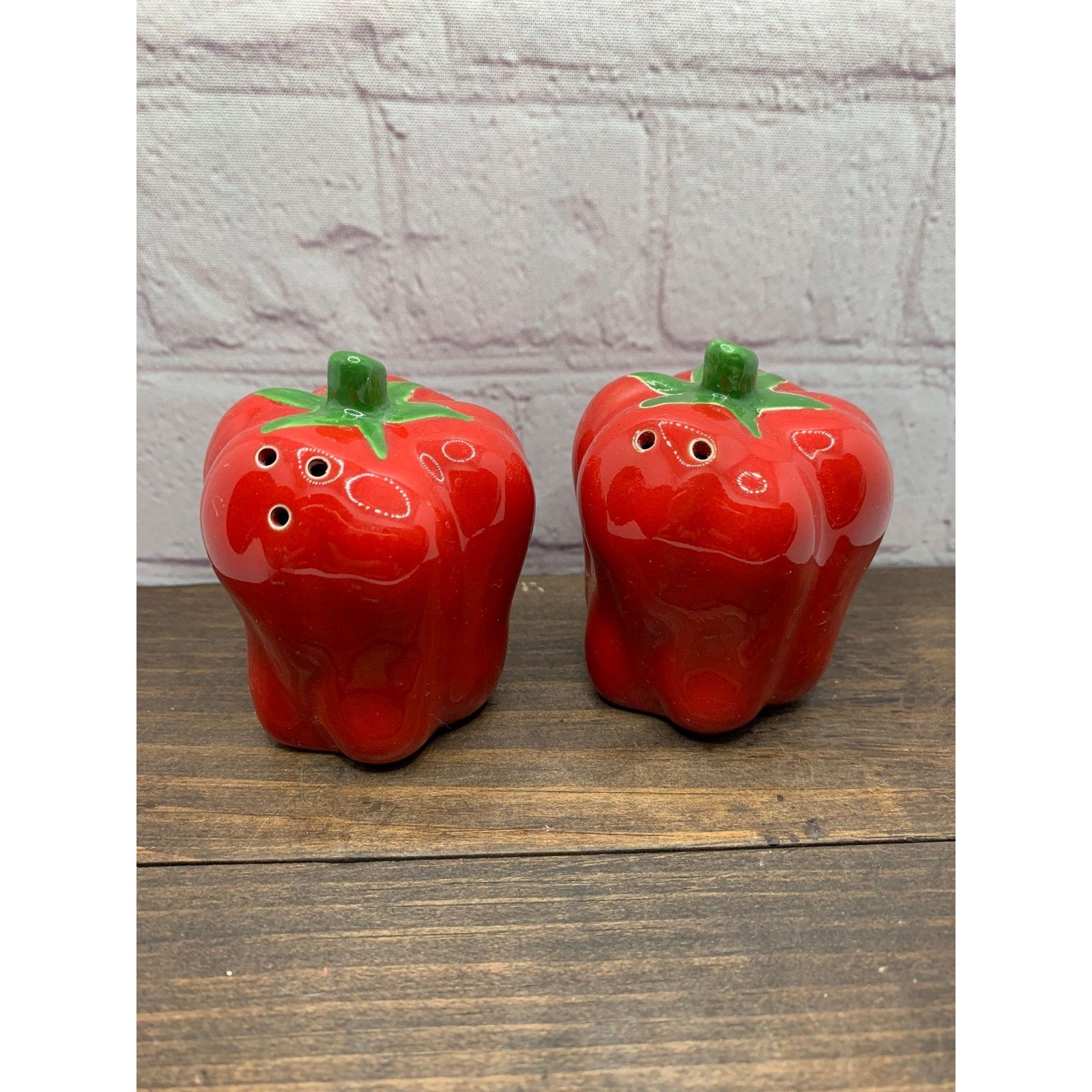 Vintage Bell Peppers Salt & Pepper Shakers, Green, Red, Japan -Lot of 3 Sets