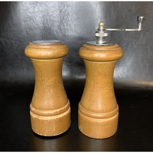 Vintage Wooden Salt Shaker & Pepper Mill Grinder Set 5” Tall MCM