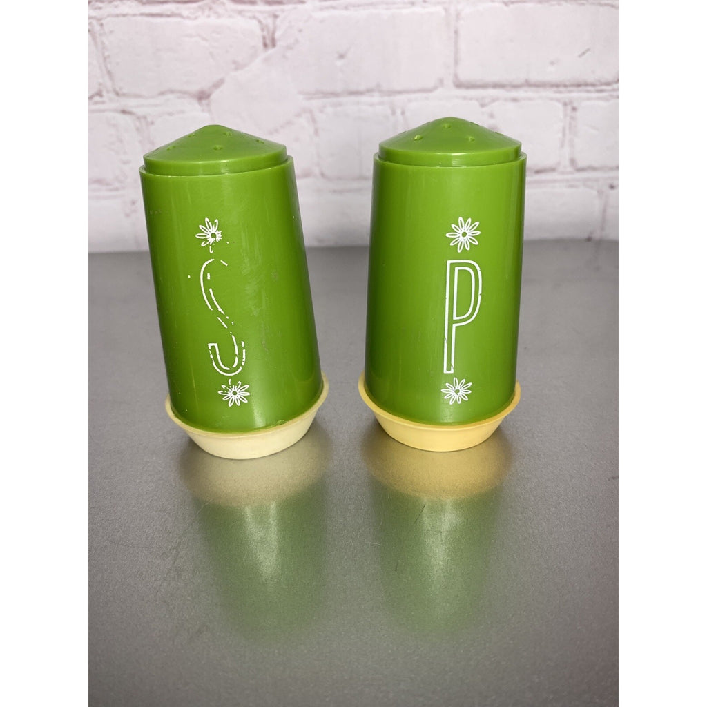 Vintage Arrow Green Plastic Salt & Pepper Shakers USA 1960s