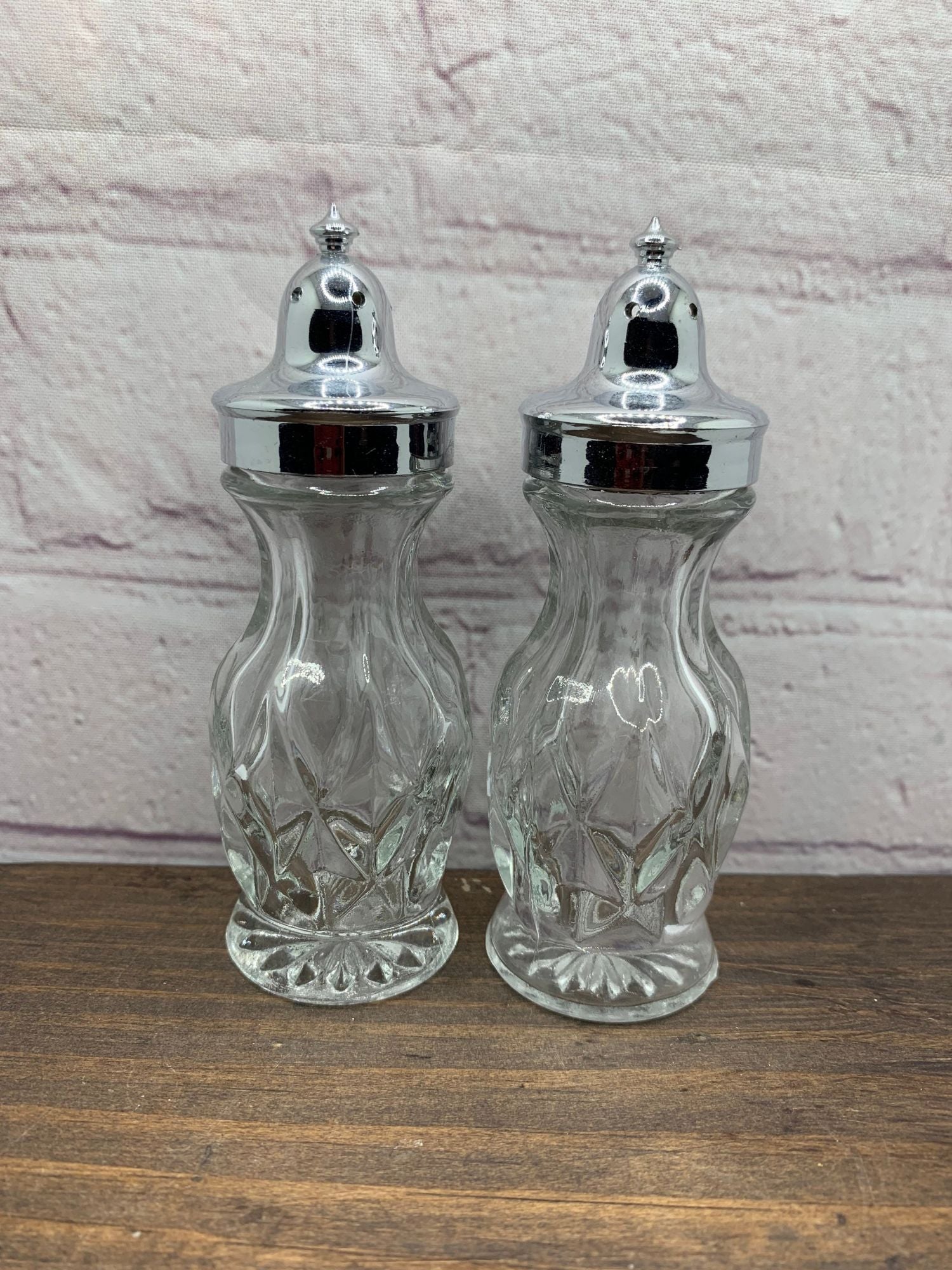 Vintage Anchor Hocking Crown Point Clear Pressed Glass Salt & Pepper Shakers - USA 1970s