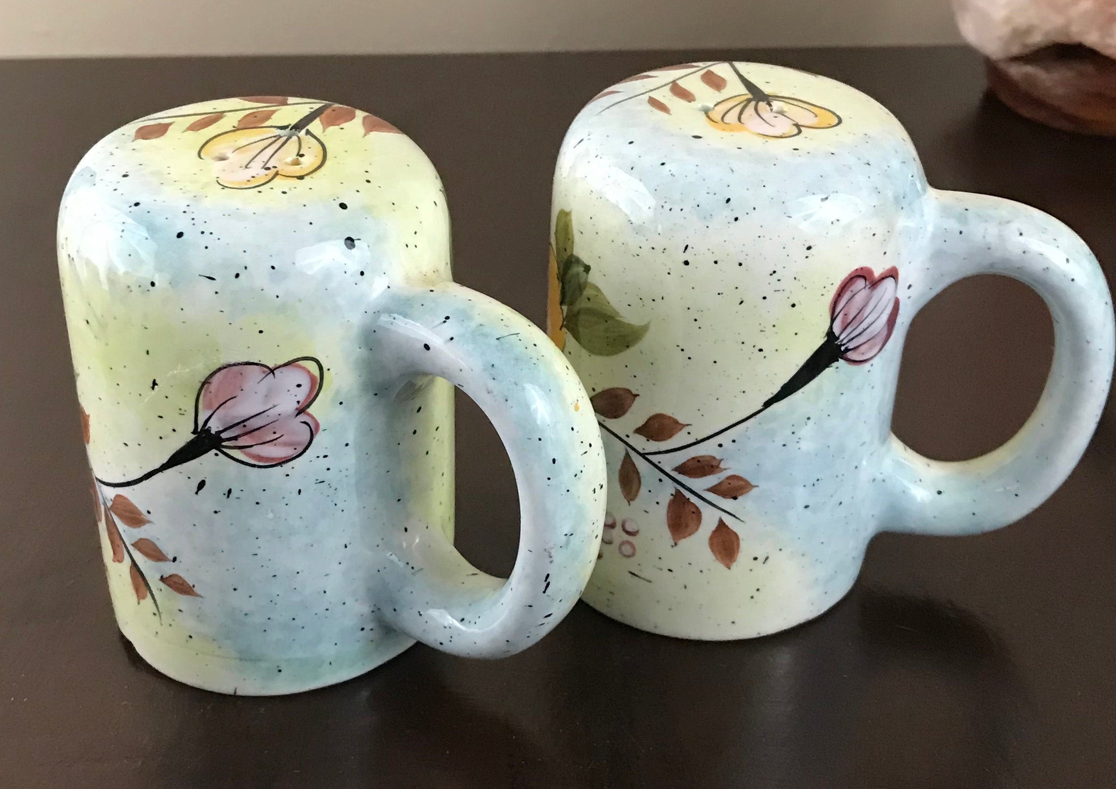 Vintage Ceramic Pottery Flower Mug Style Salt & Pepper Shakers Hand-painted Glazed Finish