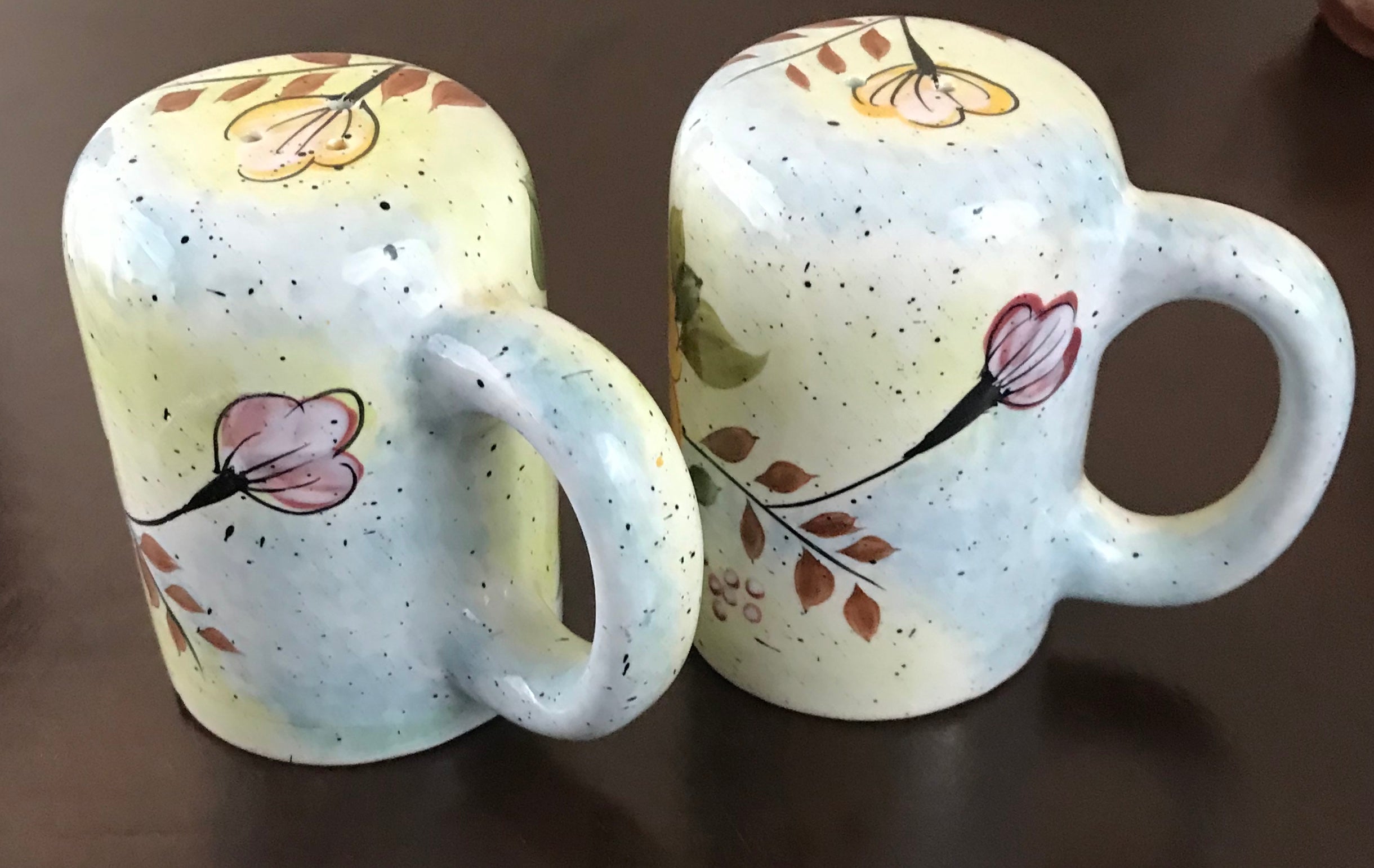 Vintage Ceramic Pottery Flower Mug Style Salt & Pepper Shakers Hand-painted Glazed Finish