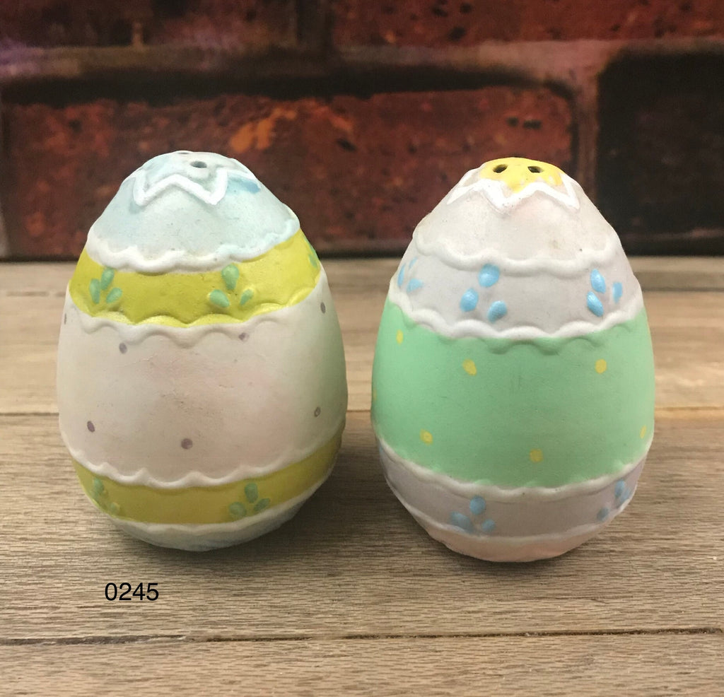 Vintage Ceramic Pastel Painted Easter Egg Salt & Pepper Shakers