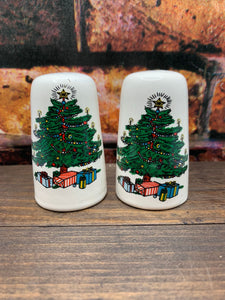 Vintage Round Chalk Pottery Christmas Tree Salt & Pepper Shakers